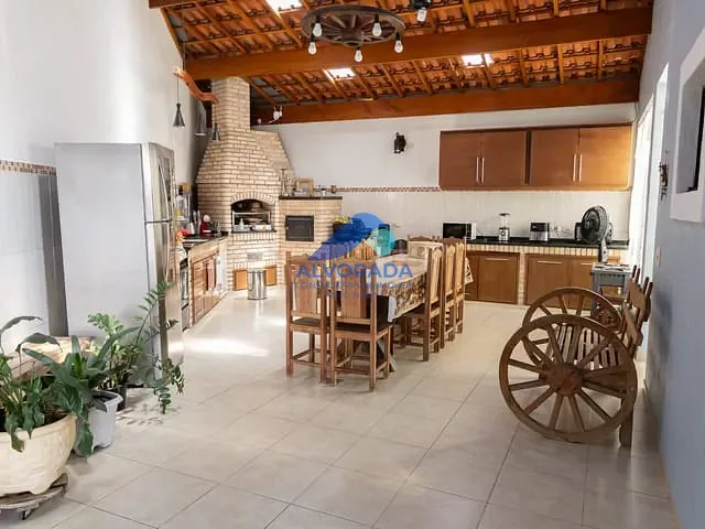 Sobrado com 147m² 3 quartos e 2 banheiros, à venda, no bairro Vila Formosa em Jacareí