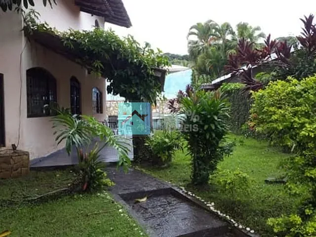 Sobrado com 507m² 5 quartos e 5 banheiros, à venda, no bairro Balneario Praia do Pernambuco em Guarujá