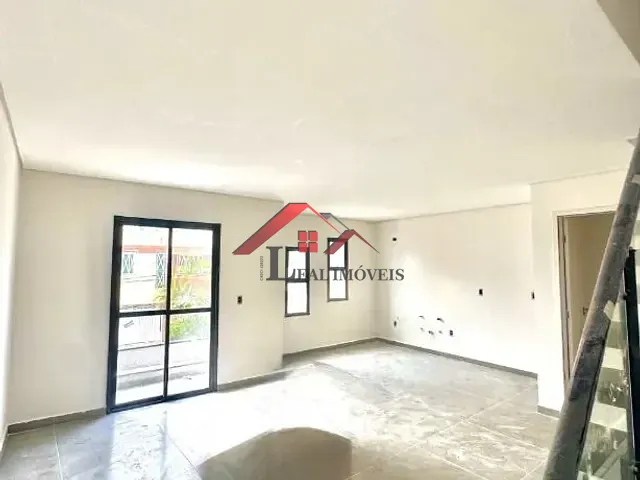Sobrado com 135m² 2 quartos e 2 banheiros, à venda, no bairro Vila Pinheirinho em Santo André