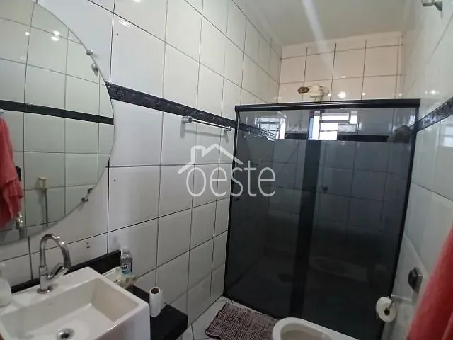 Sobrado com 338m² 3 quartos e 4 banheiros, à venda, no bairro Jardim Esmeralda em Santa Bárbara D'Oeste