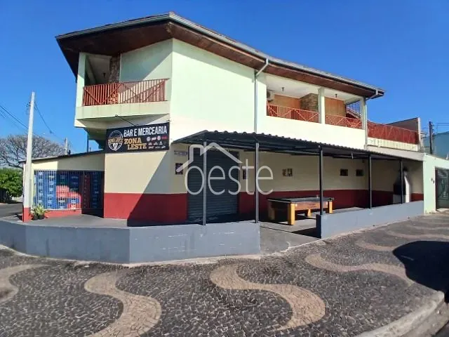 Sobrado com 338m² 3 quartos e 4 banheiros, à venda, no bairro Jardim Esmeralda em Santa Bárbara D'Oeste