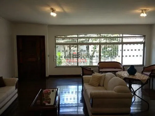 Sobrado 4 quartos e 5 banheiros, à venda, no bairro Vila Monumento em São Paulo