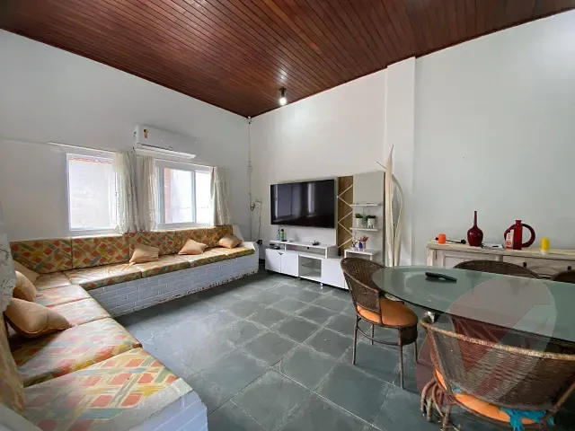 Sobrado com 168m² 4 quartos e 1 banheiro, à venda, no bairro Flórida em Praia Grande