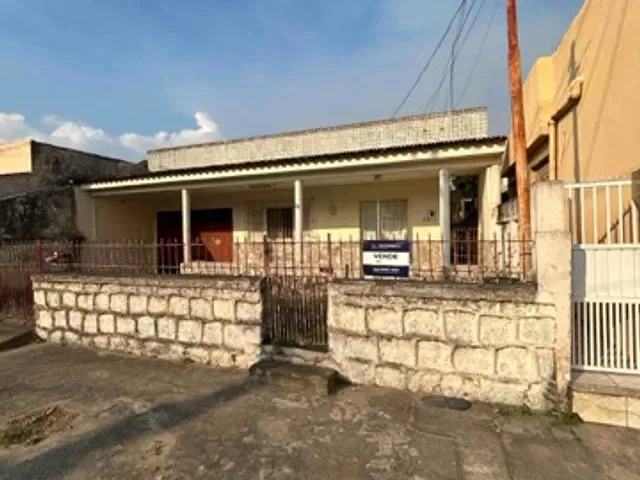 Sobrado com 300m² 4 quartos e 2 banheiros, à venda, no bairro Jardim Carioca em Campos dos Goytacazes