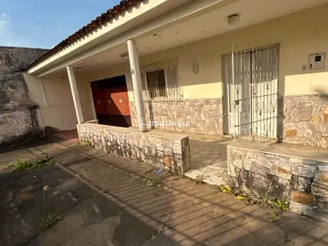 Sobrado com 300m² 4 quartos e 2 banheiros, à venda, no bairro Jardim Carioca  em Campos dos Goytacazes