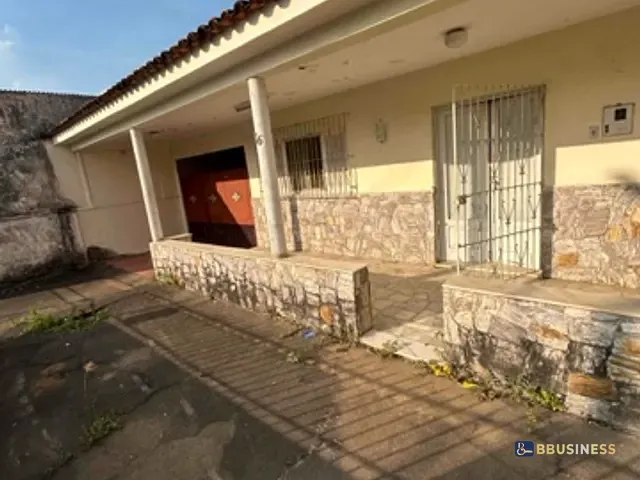 Sobrado com 300m² 4 quartos e 2 banheiros, à venda, no bairro Jardim Carioca em Campos dos Goytacazes