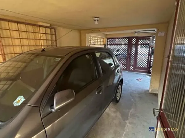Sobrado com 300m² 4 quartos e 2 banheiros, à venda, no bairro Jardim Carioca em Campos dos Goytacazes