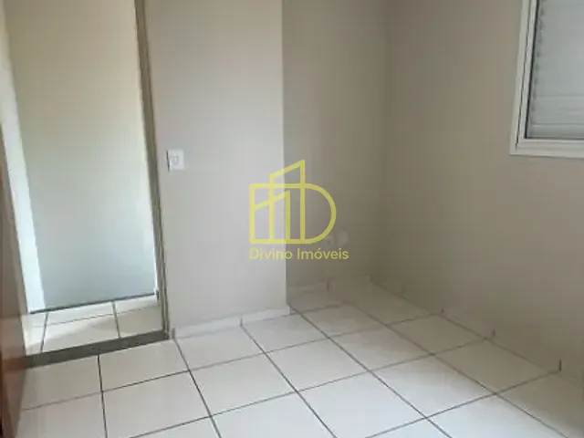 Sobrado com 63m² 2 quartos e 1 banheiro, à venda, no bairro Lopes de Oliveira em Sorocaba