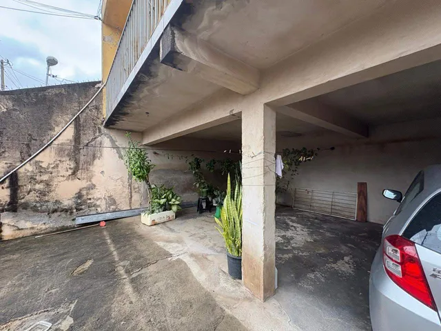 Sobrado com 250m² 3 quartos e 2 banheiros, à venda, no bairro Parque Valença I em Campinas