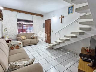 Foto do Sobrado-Sobrado para venda em Jardim Bom Refúgio com 2 quartos, 124m²
