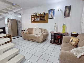Foto do Sobrado-Sobrado para venda em Jardim Bom Refúgio com 2 quartos, 124m²