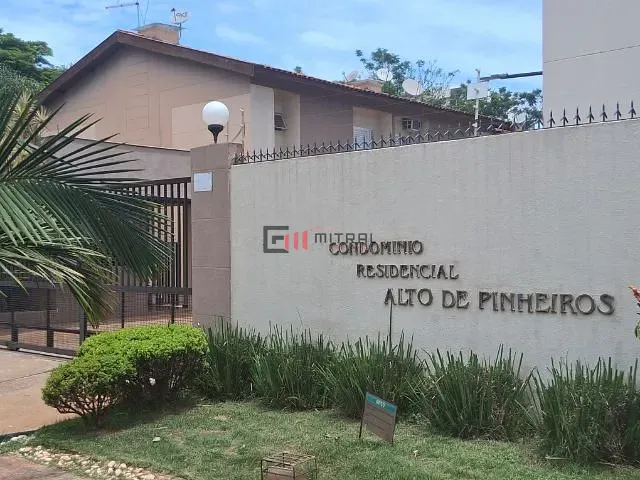 Sobrado 3 quartos e 3 banheiros, à venda, no bairro Parque Jamaica em Londrina