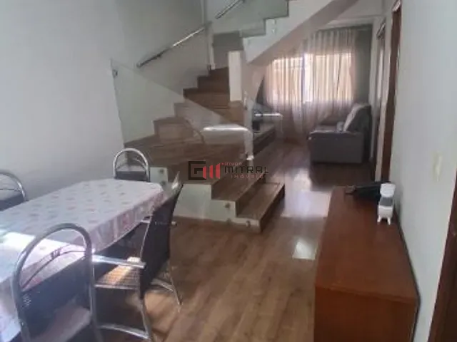 Sobrado 3 quartos e 3 banheiros, à venda, no bairro Parque Jamaica em Londrina