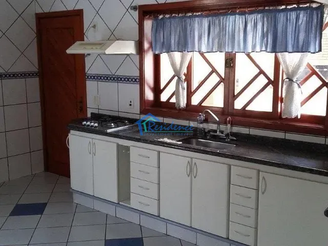 Sobrado com 541m² 4 quartos e 2 banheiros, à venda, no bairro Vila Inglesa em Indaiatuba