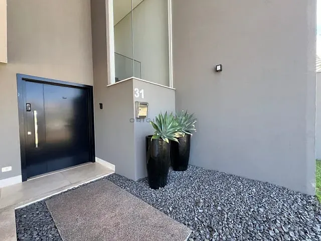 Sobrado com 394m² 4 quartos e 5 banheiros, à venda, no bairro Damha III em Campo Grande