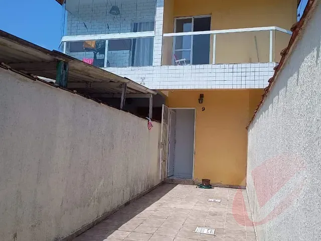 Sobrado com 82m² 2 quartos e 1 banheiro, à venda ou para alugar, no bairro Samambaia em Praia Grande