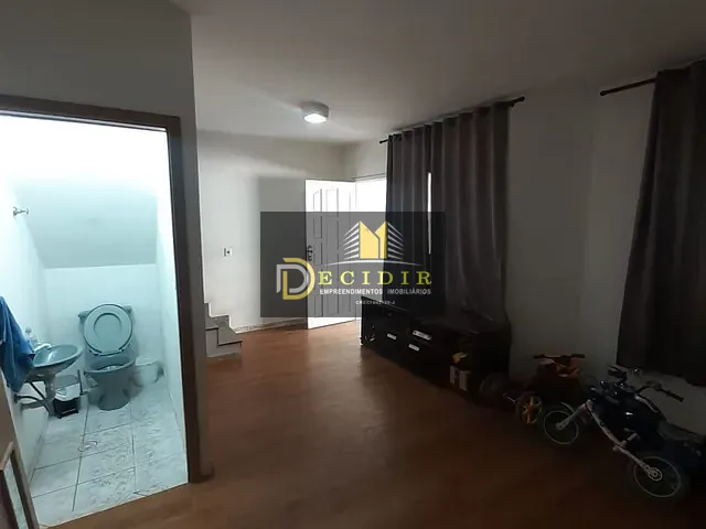 Sobrado 4 quartos e 2 banheiros, à venda, no bairro Jardim Nove de Julho em São Paulo