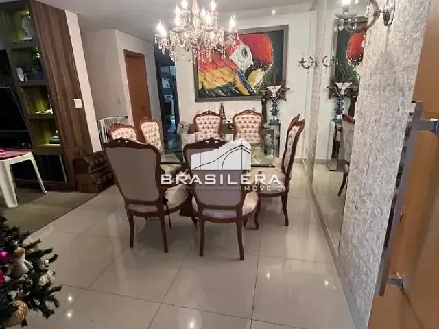 Sobrado com 276m² 3 quartos e 5 banheiros, à venda, no bairro Parque Amazônia em Goiânia