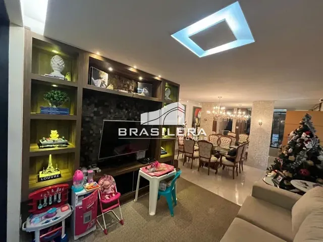 Sobrado com 276m² 3 quartos e 5 banheiros, à venda, no bairro Parque Amazônia em Goiânia