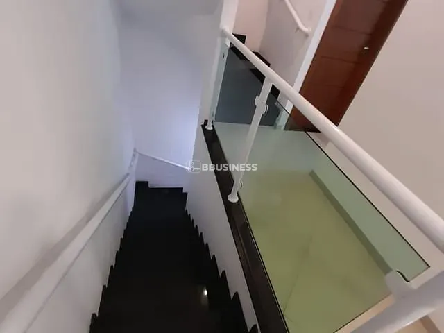 Sobrado com 110m² 3 quartos e 4 banheiros, à venda, no bairro José Menino em Santos