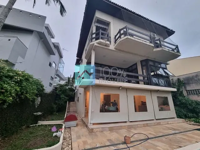 Sobrado com 456m² 4 quartos e 4 banheiros, à venda, no bairro Urbanova em São José dos Campos
