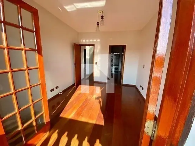 Sobrado com 264m² 4 quartos e 3 banheiros, à venda, no bairro Jardim da Fonte em Jundiaí