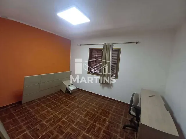 Sobrado 3 quartos e 2 banheiros, à venda, no bairro Parque Paraíso em Itapecerica da Serra