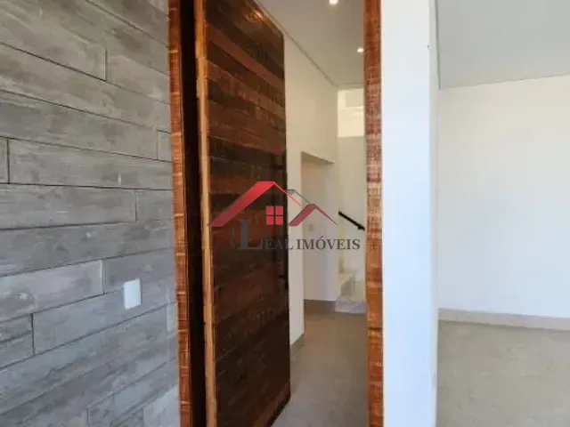 Sobrado com 300m² 3 quartos e 1 banheiro, à venda, no bairro Loteamento Ilha de Capri em Salto