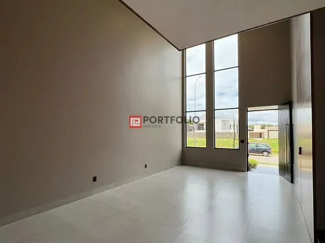 Sobrado com 405m² 4 quartos e 5 banheiros, à venda, no bairro Jardins França em Goiânia