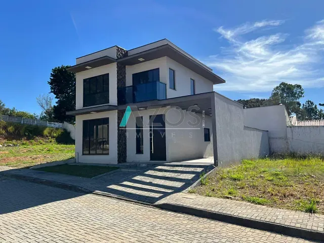 Sobrado com 150m² 3 quartos e 3 banheiros, à venda, no bairro Guaraituba em Colombo