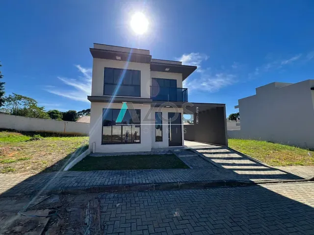 Sobrado com 150m² 3 quartos e 3 banheiros, à venda, no bairro Guaraituba em Colombo