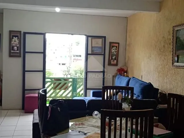 Sobrado com 132m², à venda, no bairro Jardim Miranda D Aviz em Mauá