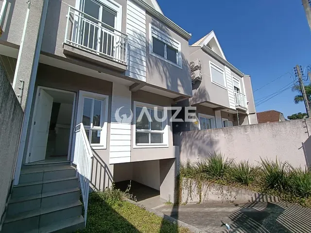 Sobrado com 157m² 3 quartos e 3 banheiros, à venda, no bairro Bom Retiro em Curitiba