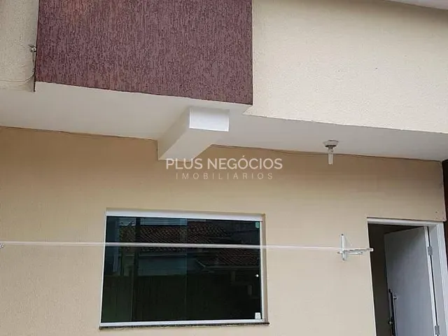 Sobrado com 80m² 2 quartos e 1 banheiro, à venda, no bairro Wanel Ville em Sorocaba