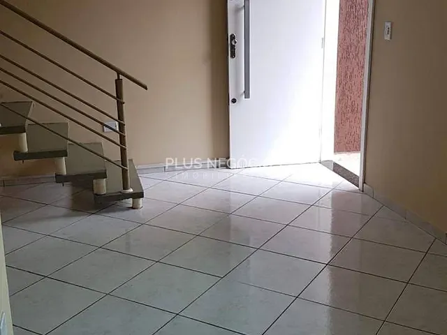 Sobrado com 80m² 2 quartos e 1 banheiro, à venda, no bairro Wanel Ville em Sorocaba