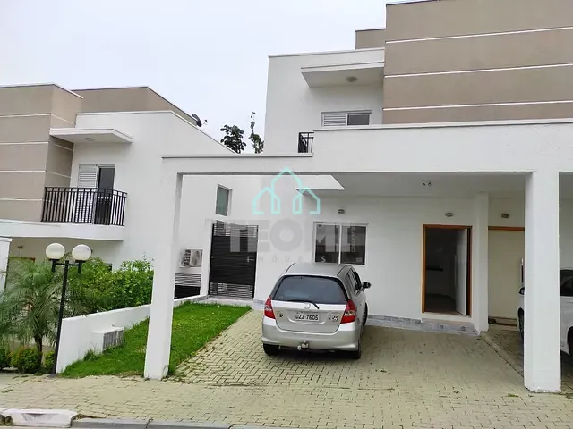 Sobrado com 200m² 3 quartos e 3 banheiros, à venda ou para alugar, no bairro Vila Areao em Taubaté