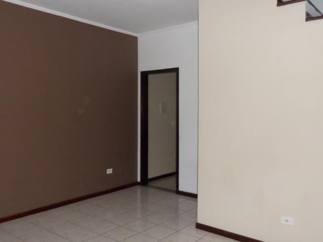 Foto do Sobrado - Sobrado residencial para locação, Jardim Satélite, São José dos Campos. | INDEPENDENCE NEGOCIOS IMOBILIARIOS LTDA