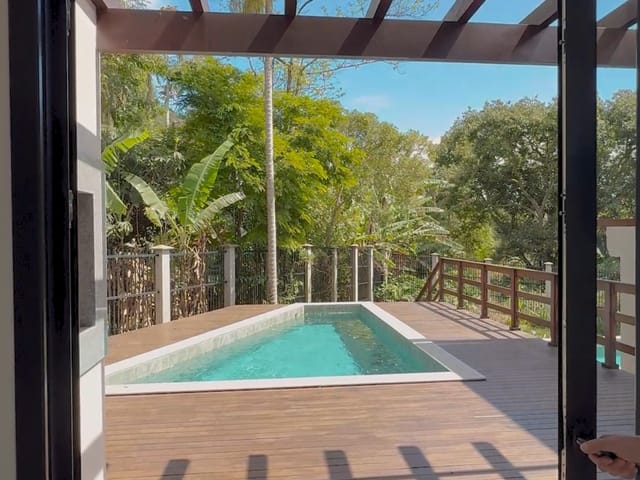 Sobrado com 339m² 3 quartos e 4 banheiros, à venda, no bairro Praia das Taquaras em Balneário Camboriú