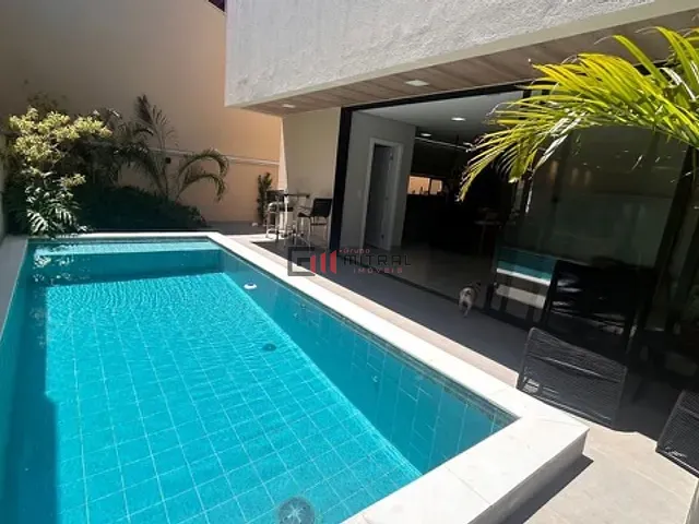 Sobrado com 226m² 3 quartos e 4 banheiros, à venda, no bairro Universitário em Londrina
