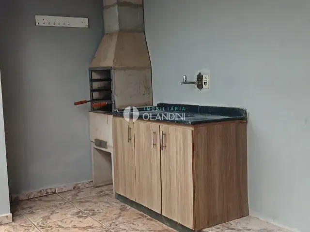 Sobrado com 183m² 3 quartos e 3 banheiros, para alugar, no bairro Florindo Caetano em Artur Nogueira