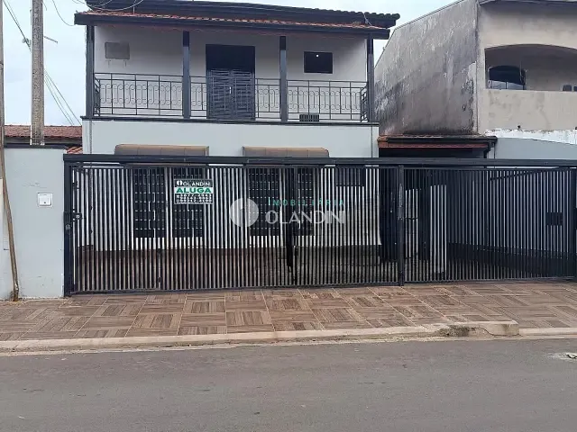 Sobrado com 183m² 3 quartos e 3 banheiros, para alugar, no bairro Florindo Caetano em Artur Nogueira