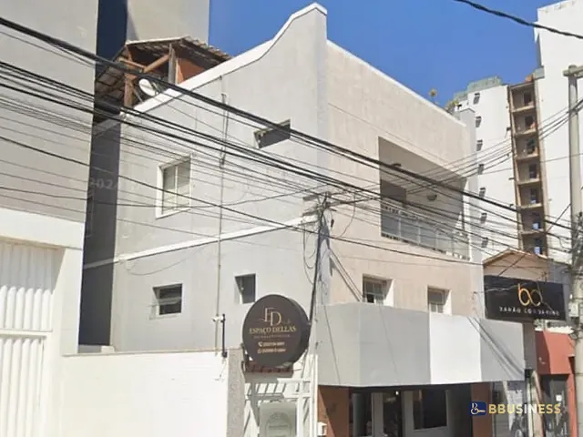 Sobrado com 110m², para alugar, no bairro Centro em Campos dos Goytacazes