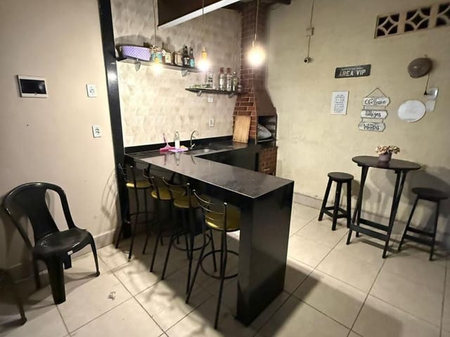 Casa com 168m² 2 quartos e 3 banheiros, à venda, no bairro Vivendas do Coqueiro II em Campos dos Goytacazes