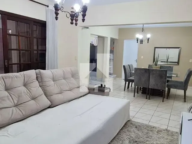 Sobrado com 250m² 2 quartos e 2 banheiros, à venda, no bairro Tulipas em Jundiaí
