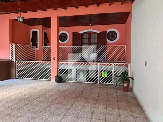 Sobrado com 250m² 2 quartos e 2 banheiros, à venda, no bairro Tulipas em Jundiaí