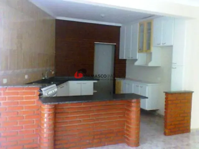 Sobrado com 307m² 3 quartos e 4 banheiros, à venda, no bairro Parque Gerassi em Santo André