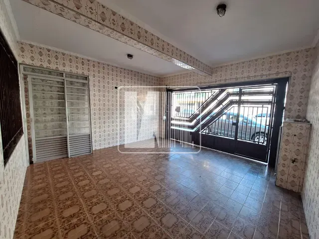 Sobrado com 282m² 4 quartos e 2 banheiros, à venda, no bairro Vila Palmares em Santo André