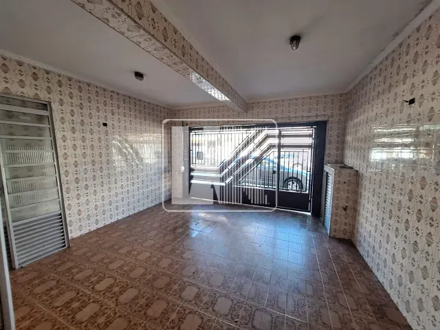 Sobrado com 282m² 4 quartos e 2 banheiros, à venda, no bairro Vila Palmares em Santo André