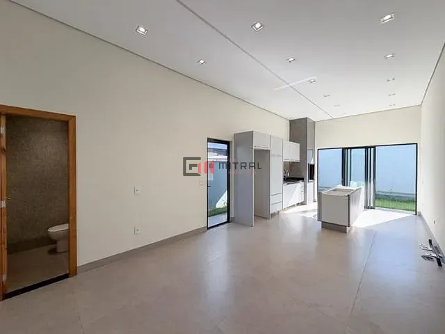 Sobrado com 264m² 3 quartos e 1 banheiro, à venda, no bairro Gleba Simon Frazer em Londrina