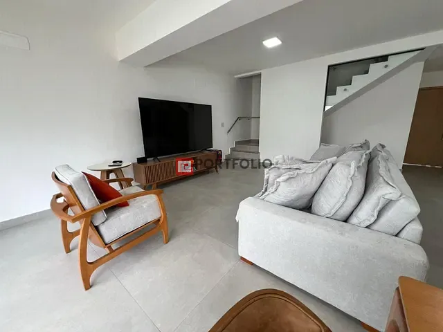 Sobrado com 253m² 4 quartos e 4 banheiros, à venda, no bairro Residencial Jardins Lyon em Aparecida de Goiânia